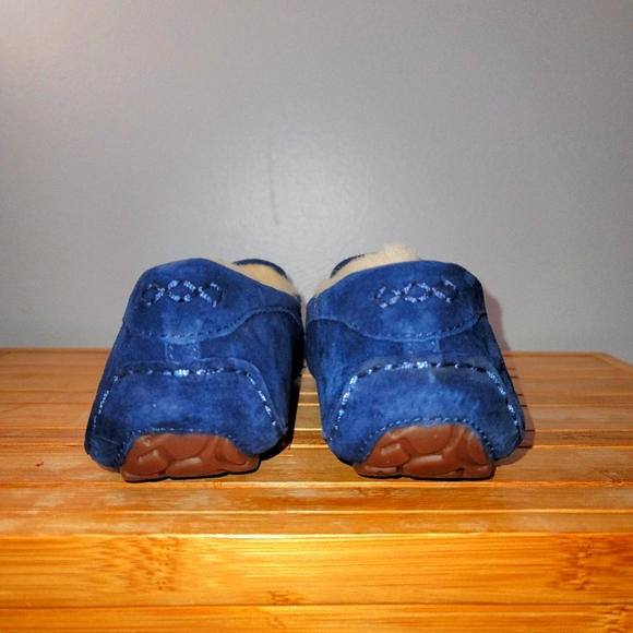UGG Ansley Charm Moccasin, Midnight Blue, Women's Size 8 - Picture 3 of 9